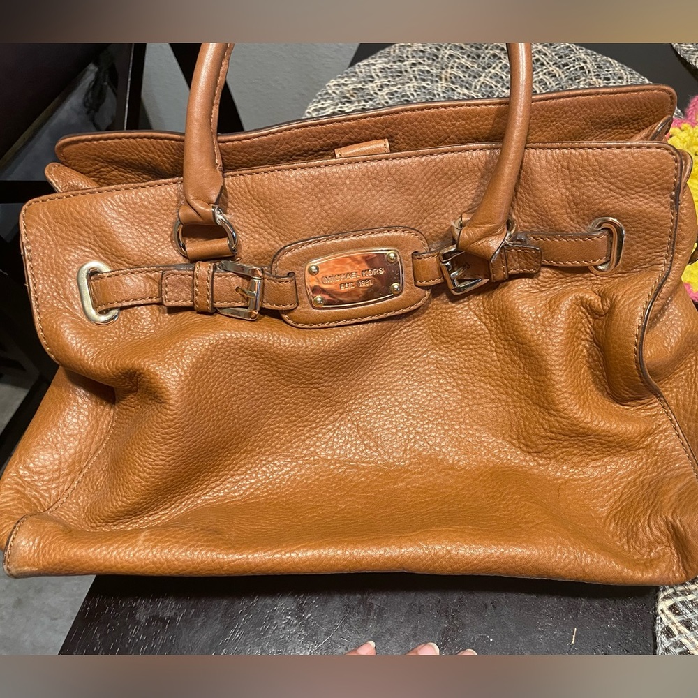 Michael Kors purse great condition!